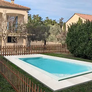  Hébergement de vacances A L'ombre De L'olivier